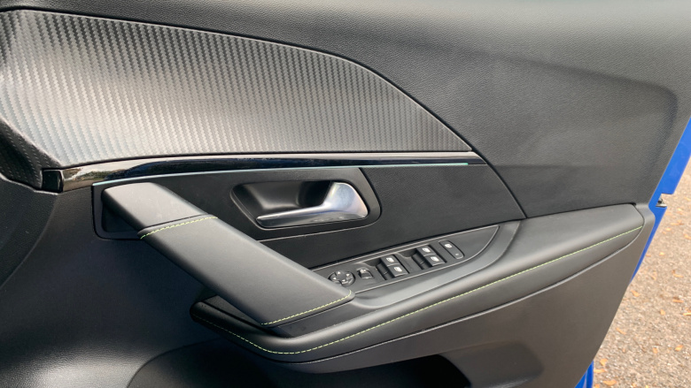 Peugeot 208 1.2 PureTech 100 GT 5dr EAT8 Petrol Hatchback